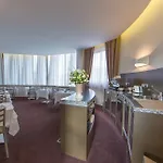 酒店 德尔塔酒店 3*