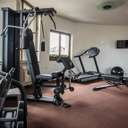 Hotel Delta Ξενοδοχείο 3*