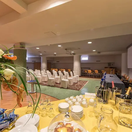 Ξενοδοχείο Hotel Delta