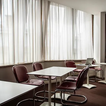 Hotel Delta Hotel 3*