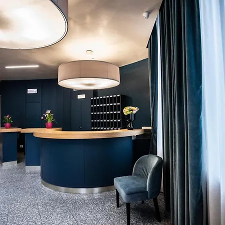 Hotel Delta Hotel 3*