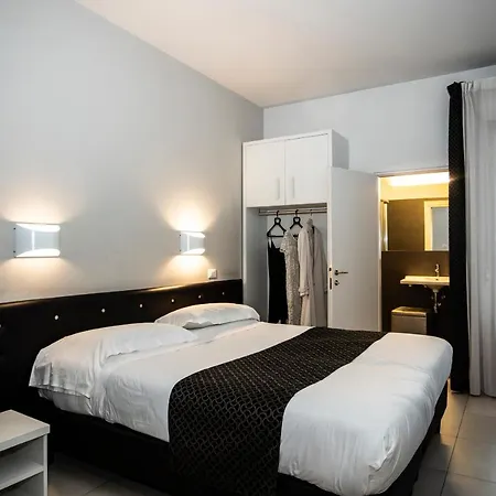 Hotel Delta Hotel 3*
