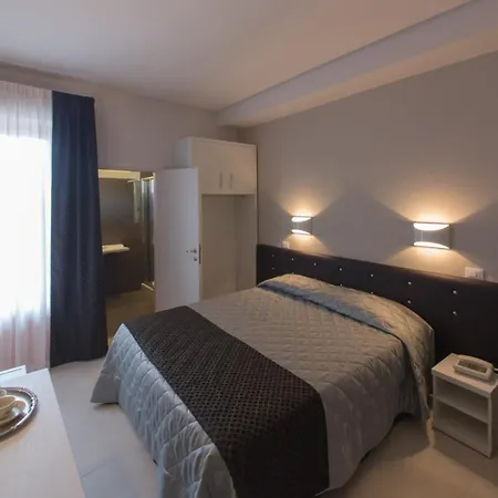 Hotel Hotel Delta 3*